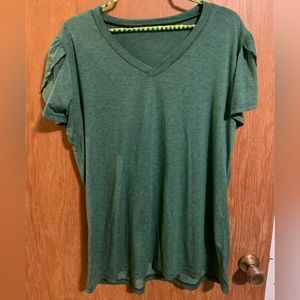 Petal Sleeve solid t-shirt